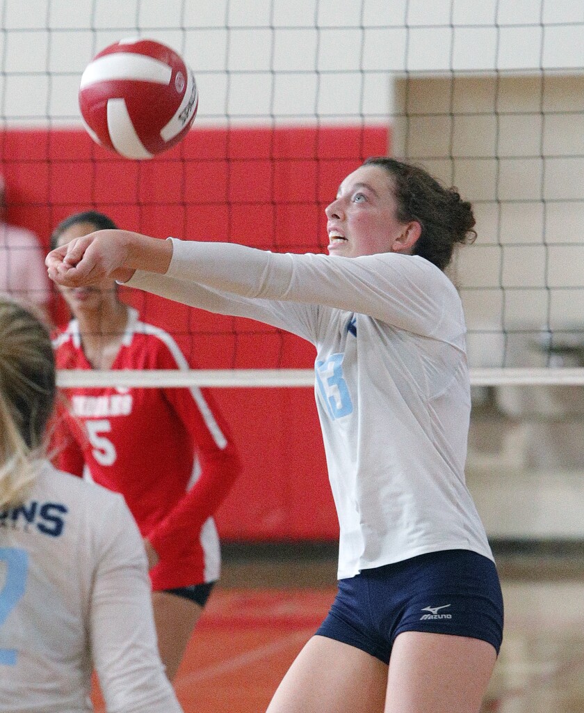 tn-blr-sp-burroughs-crescenta-valley-girls-volleyball-20191008-19.jpg