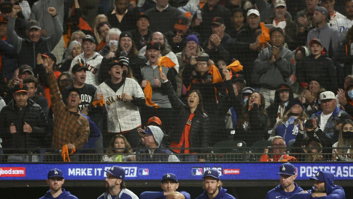 SF Giants's fans CHANT BEAT L.A before game 1 of the series! 