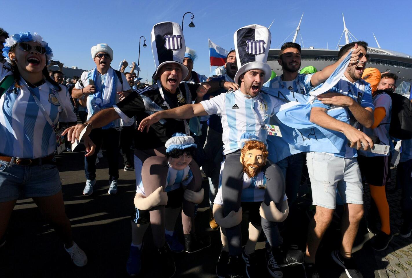 FBL-WC-2018-MATCH39-NGR-ARG-FANS