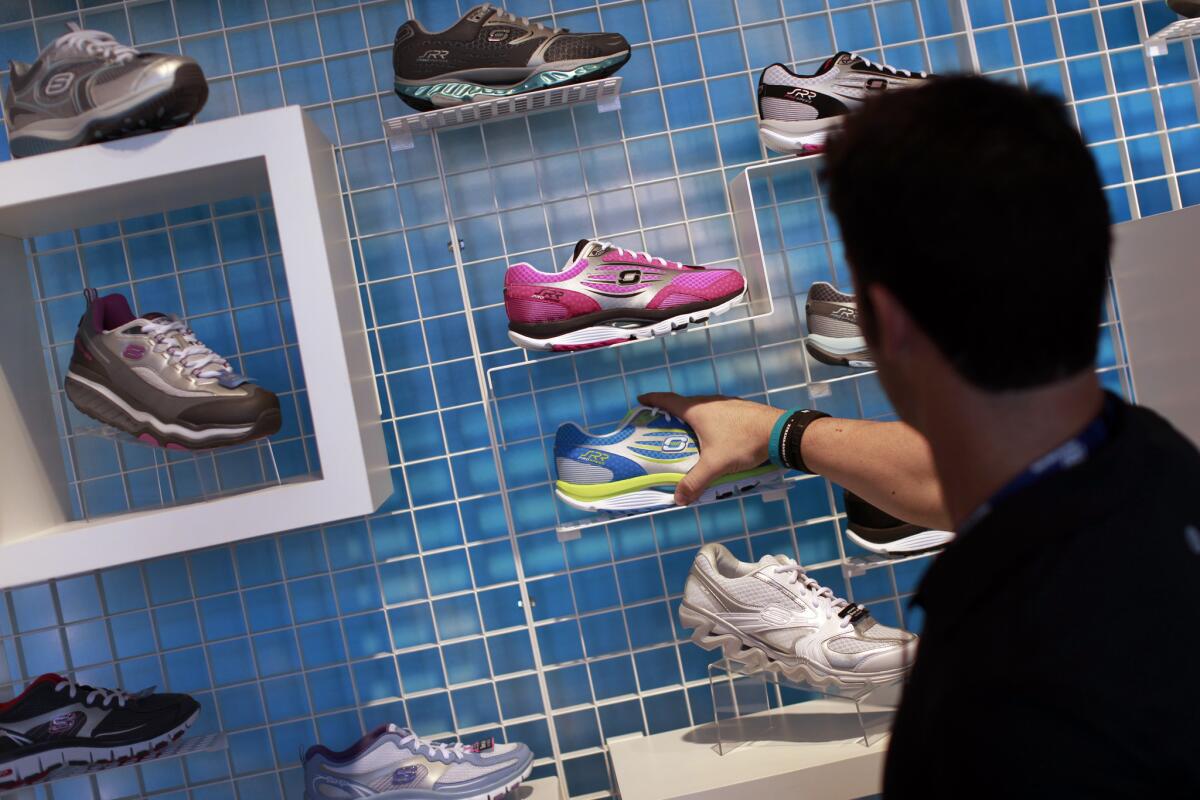 Skechers investors are being urged by activist shareholder group CtW to oppose reelection of two board members.