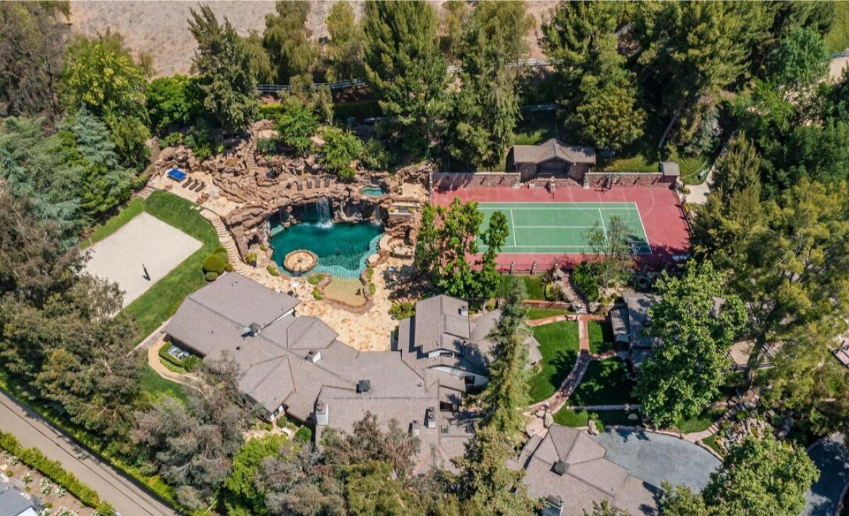 Drake is selling the 'Yolo Estate,' his Hidden Hills party ...