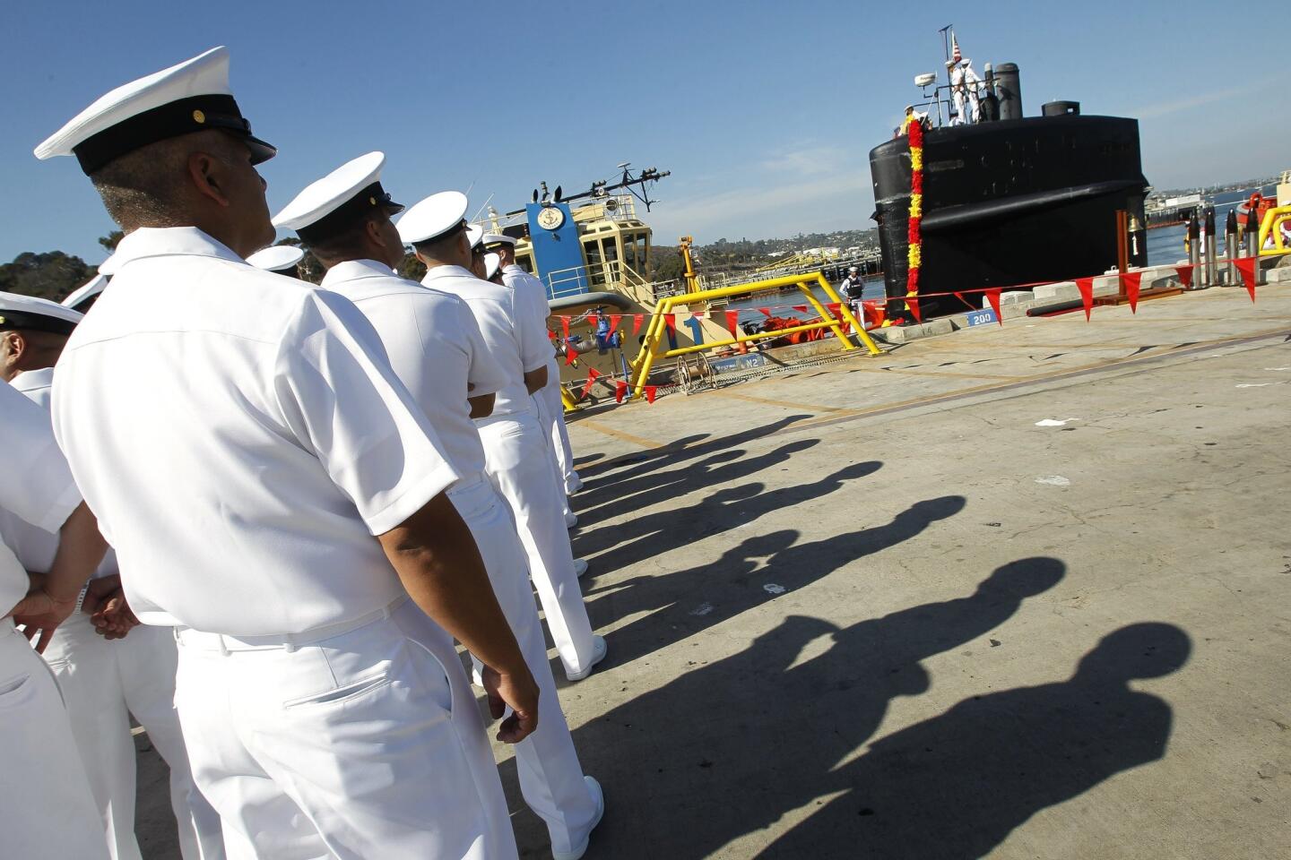 Submarine makes final visit to San Diego