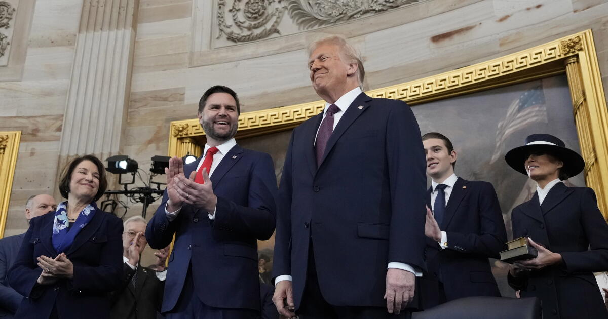 Trump'ın Demokratik, Cumhuriyetçi lensler aracılığıyla görüldüğü