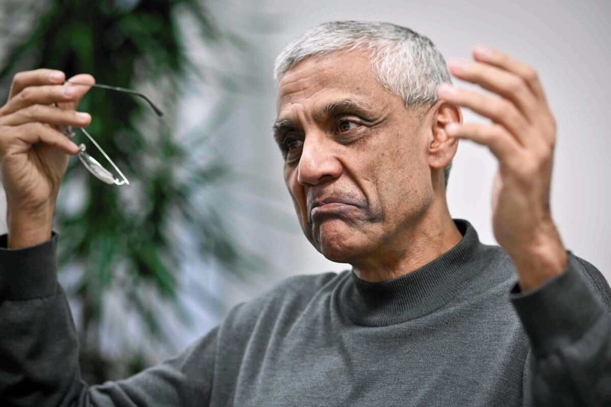 Silicon Valley billionaire Vinod Khosla has been fighting for six years to keep the public off Martins Beach near Half Moon Bay.