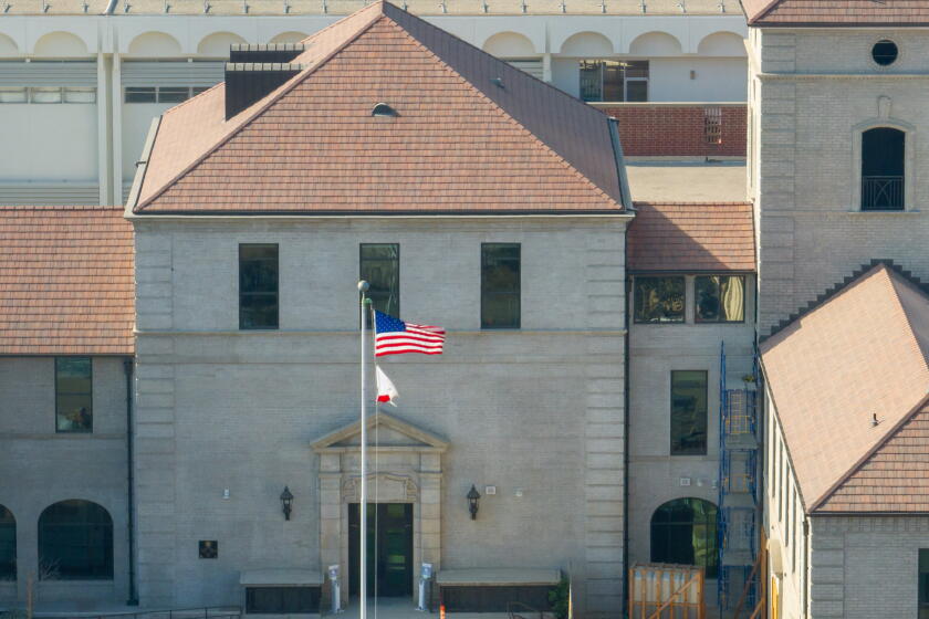 Beverly Hills superintendent overrules plan to display Israeli flag