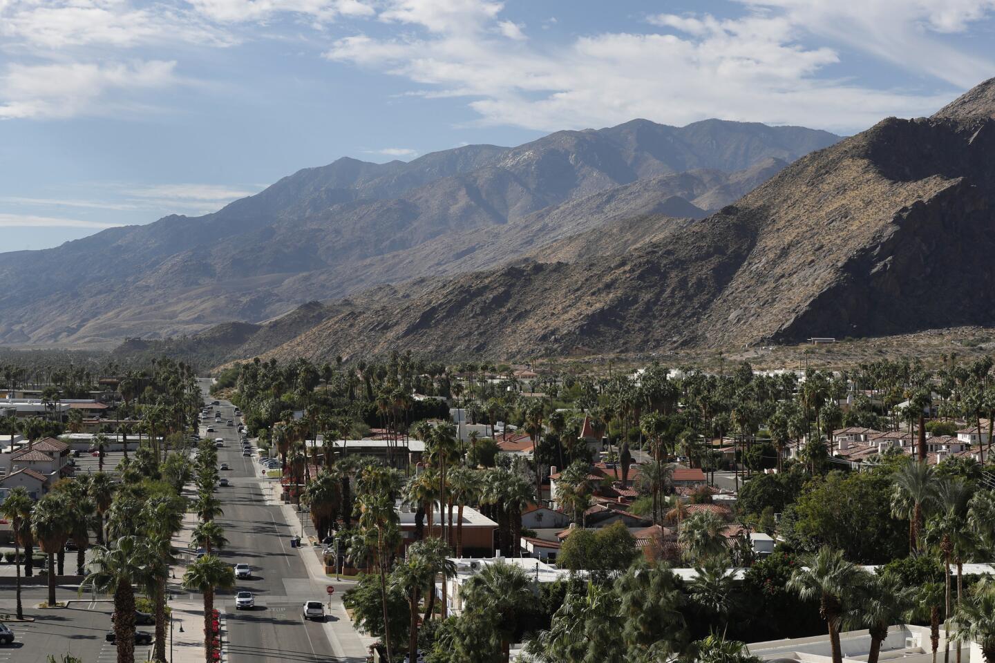 El Paseo: Palm Desert seeks plan to blend mountain views with