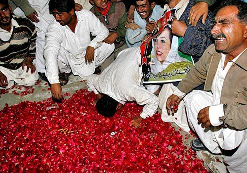 Bhutto funeral and unrest in Pakistan