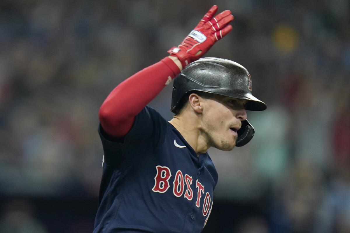 Red Sox flex muscles, power past Rays to even ALDS 1-1 - Los Angeles Times