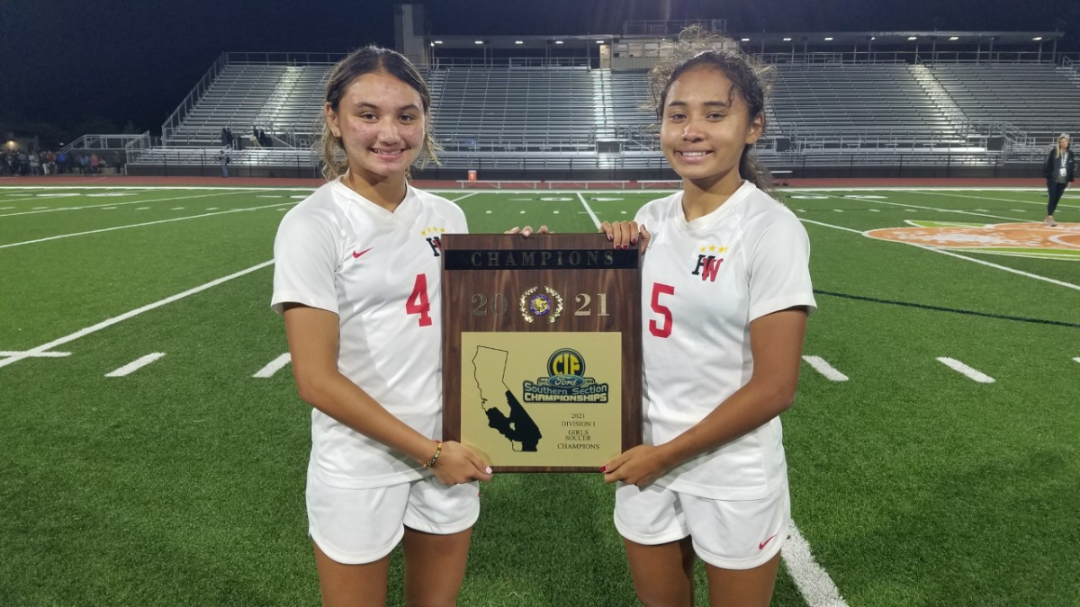 Harvard-Westlake soccer players Gisele and Alyssa Thompson.