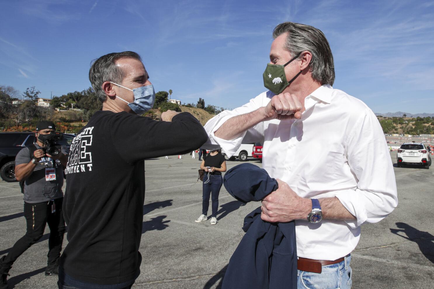 Maskless Gov. Newsom, Mayor Breed spotted at 49ers-Rams game