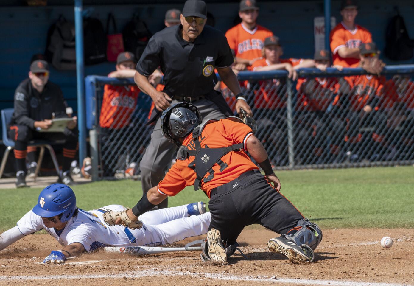 Photo Gallery: Huntington Beach vs. Fountain Valley in baseball