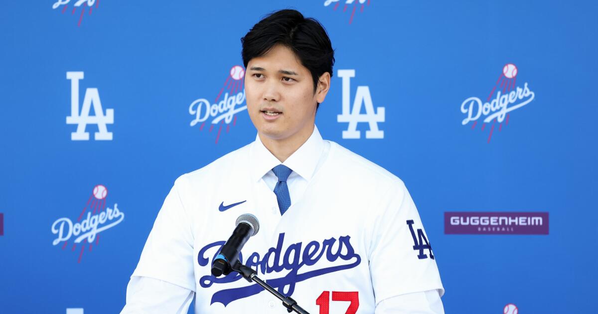 Ohtani gives Porsche to Dodger pitcher Joe Kelly's wife as gift ...