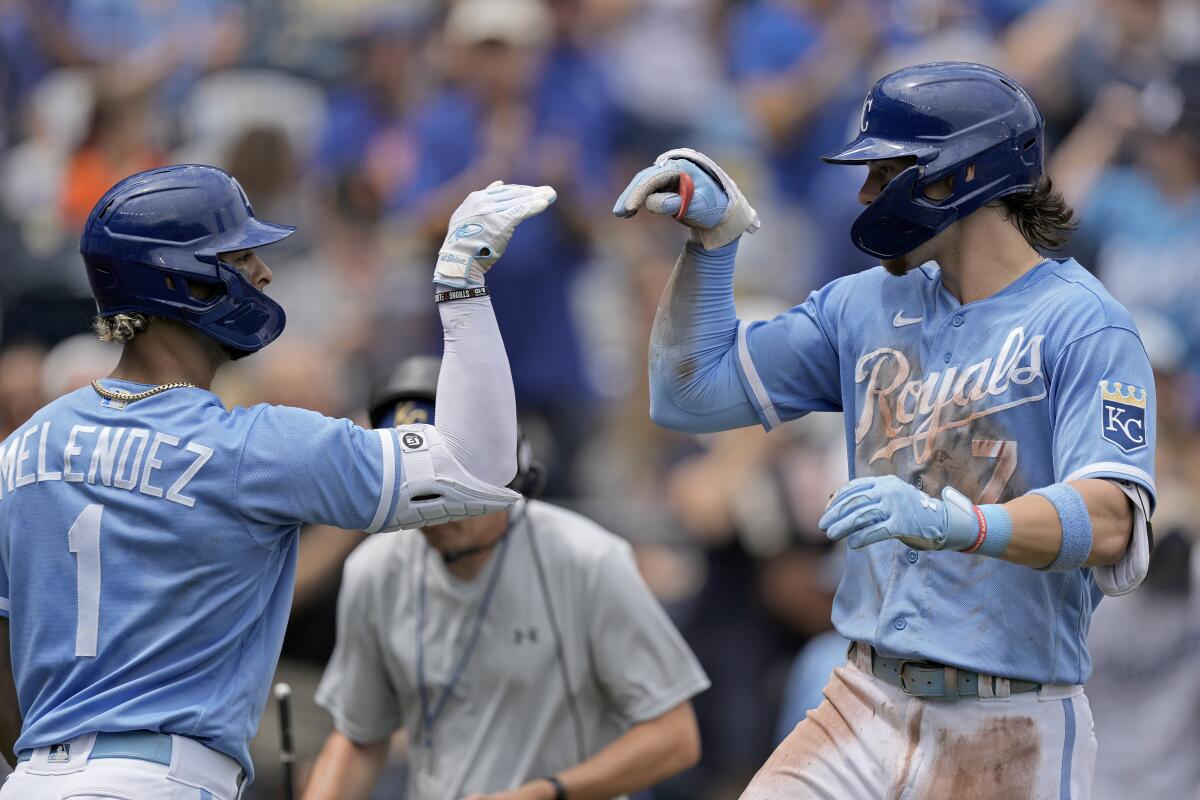 Kansas City Royals unveil 2022 season uniforms