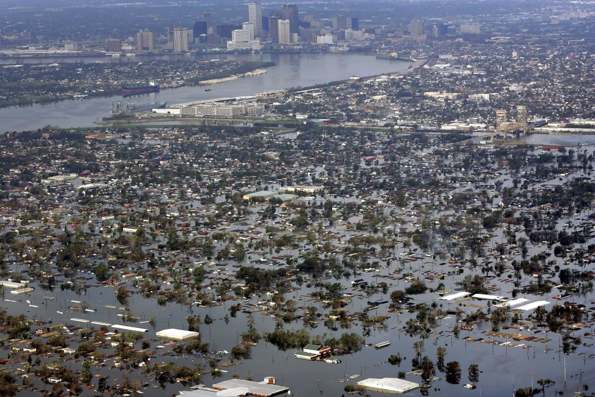 Secuelas del huracán Katrina en Nueva Orleans el 30 de agosto de 2005. 