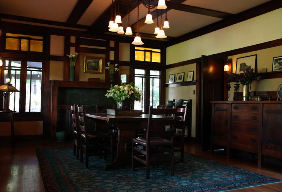 The dining room of the Duncan-Irwin House.