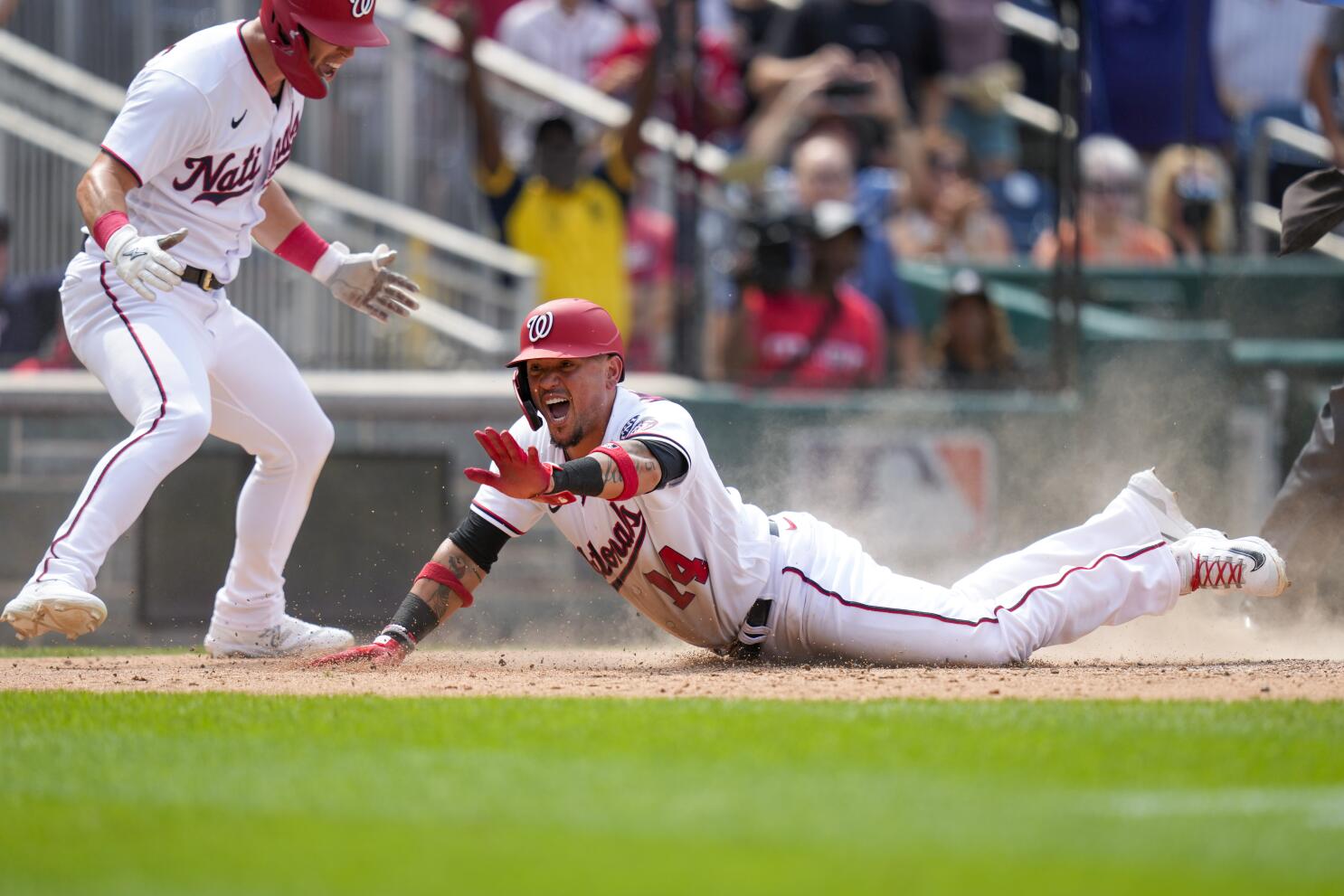 Cardinals vs. Brewers: Who wins in battle for the NL Central