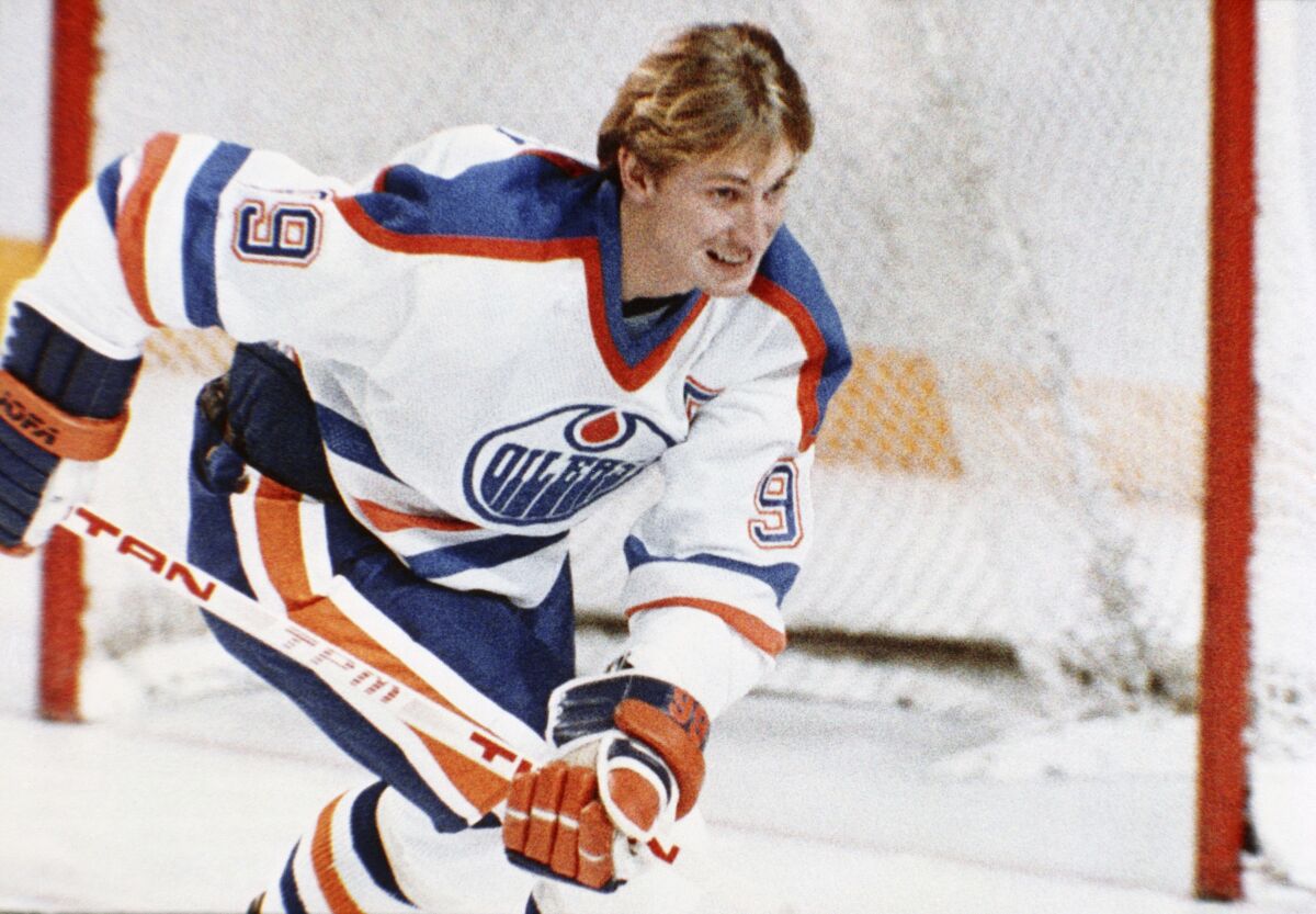 Wayne Gretzky with the Edmonton Oilers in January 1984.
