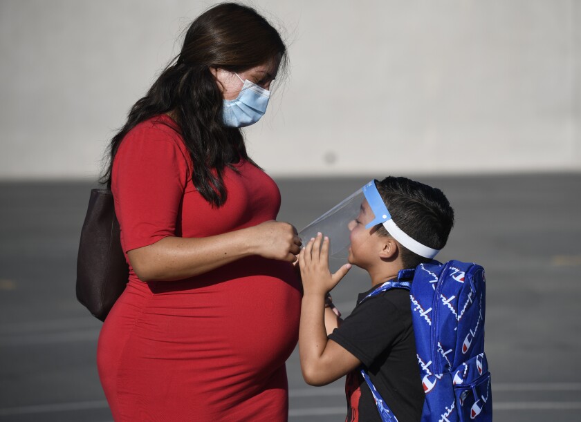 California exigirá vacuna contra COVID-19 a alumnos