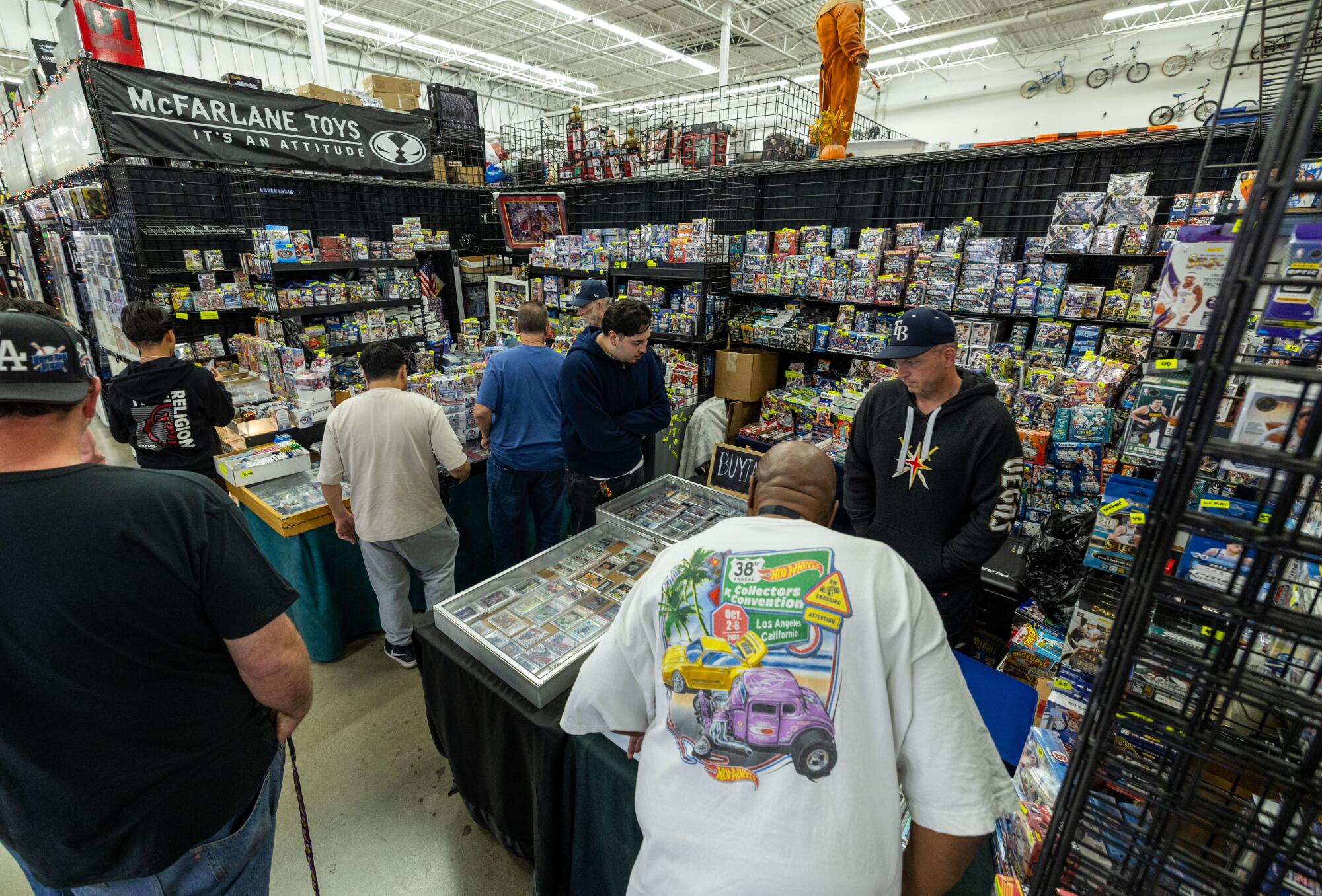 “লটারির টিকিট মারার মতো।” কেন ক্রীড়া স্মারক সংগ্রাহক তাড়া কার্ড অনুসরণ “লটারির টিকিট মারার মতো।” কেন ক্রীড়া স্মারক সংগ্রাহক তাড়া কার্ড অনুসরণ