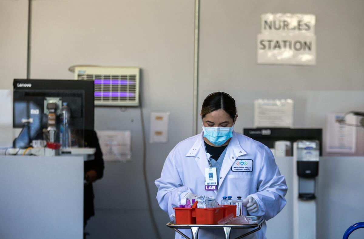 Coronavirus masks are mandatory in L.A. Can we manage it? - Los