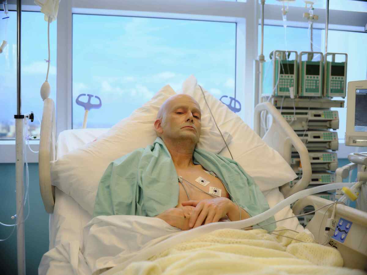 This image released by ITVX/Sundance Now shows David Tennant as Alexander Litvinenko in a scene from the series "Litvinenko." (ITVX/Sundance Now via AP)