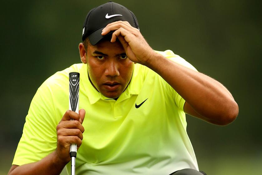 Jhonattan Vegas lines up a putt on the 12th hole during the first round of the Greenbrier Classic on Thursday.