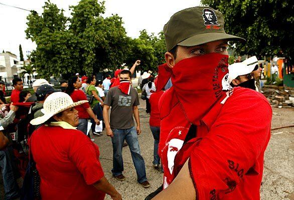 Manuel Zelaya supporters