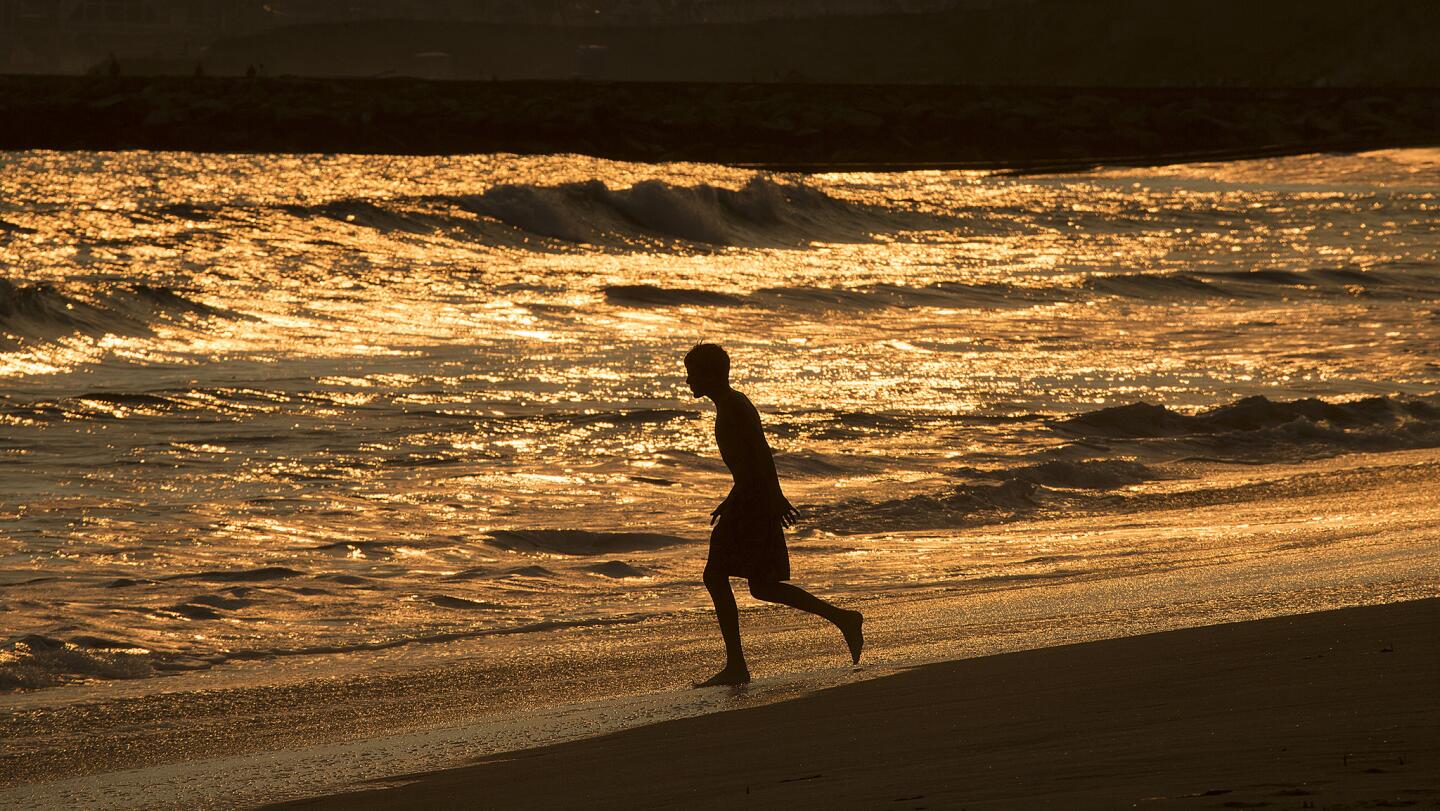 Twin Lakes State Beach