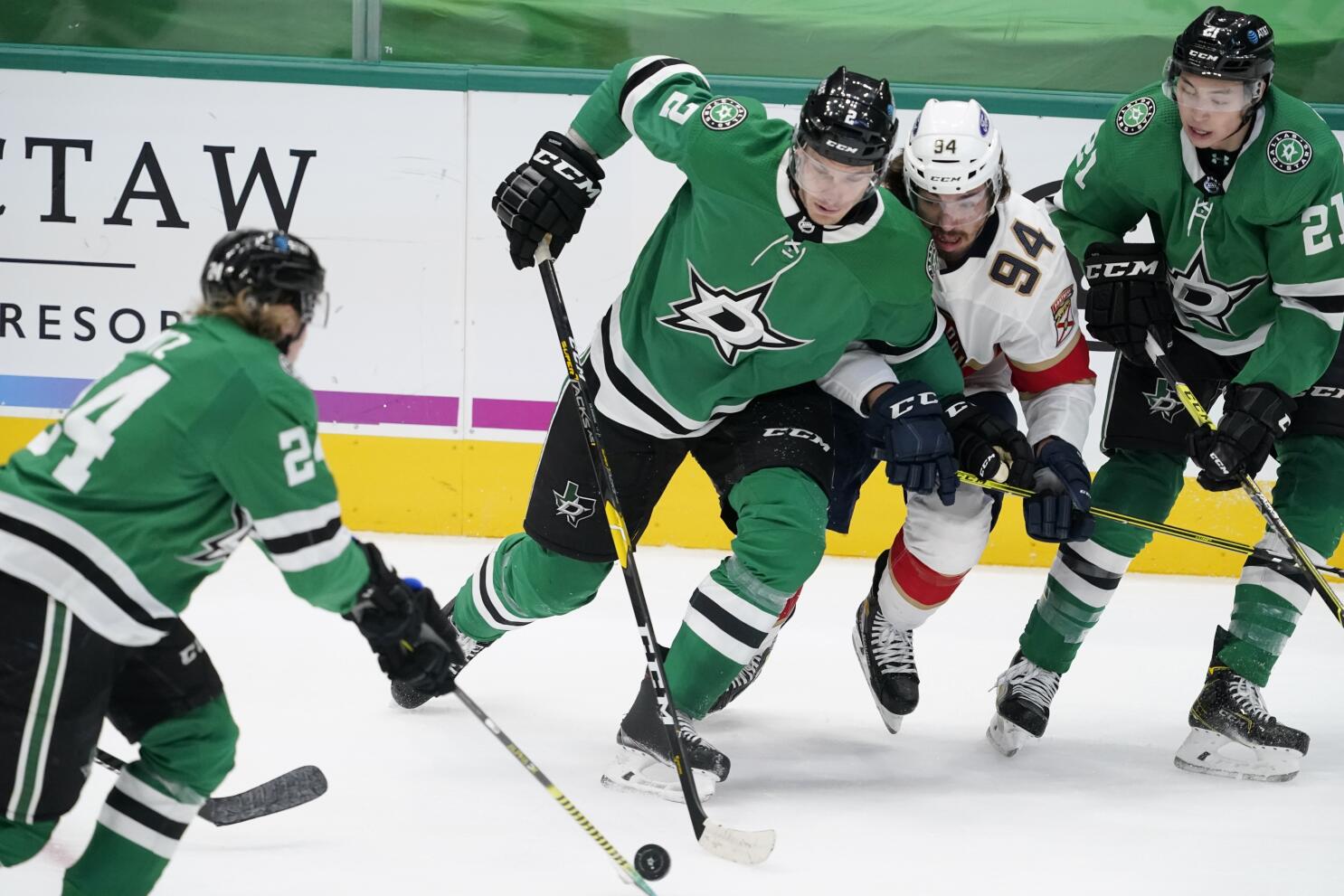 All-Star Robertson scores two goals, Stars top Panthers 5-1