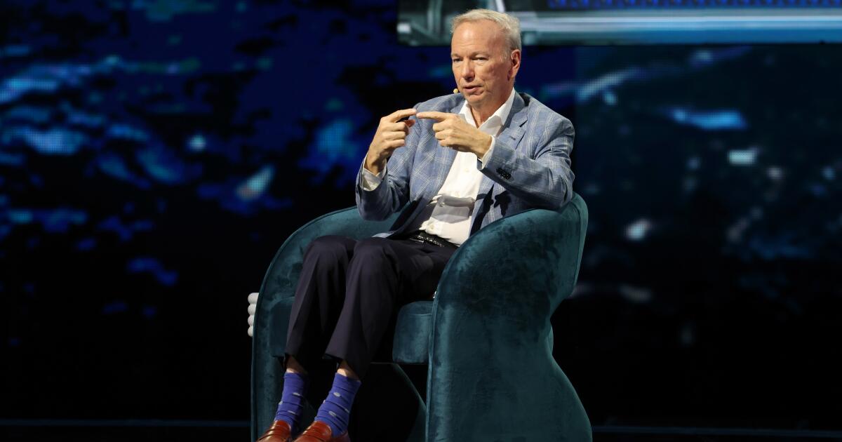 Exjefe de Google acusado de espiar a empleados a través de una cuenta ‘de puerta trasera’ Exjefe de Google acusado de espiar a empleados a través de una cuenta ‘de puerta trasera’