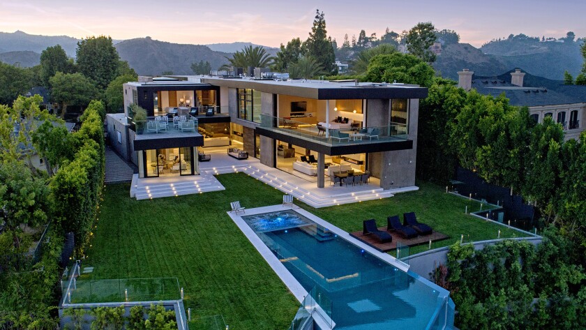 Hot Property Trevor Noah Nabs A Modern Mansion In Bel Air