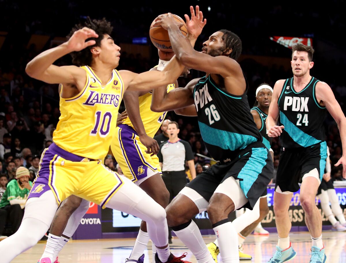 Rookie Alert For Lakers: Max Christie Admits Blunder In the Game Against Kings: ''I just went with my instincts.'' Lakers newsletter: Max Christie showcases the strengths of the team's systems - Los Angeles Times