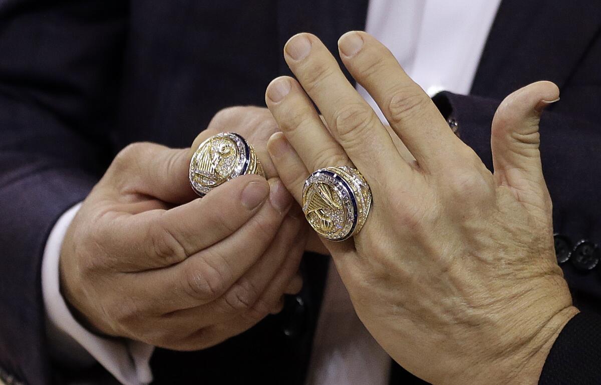 Lakers get championship rings with empty arena, full hearts