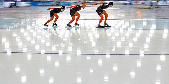 Speed skaters