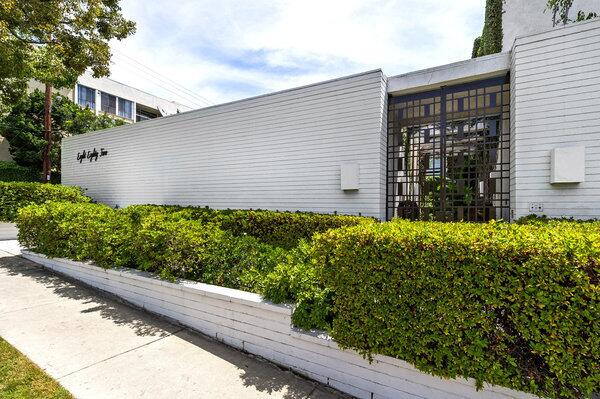 The triplex in West Hollywood counts singer Frank Sinatra and film star Marilyn Monroe among its former tenants.