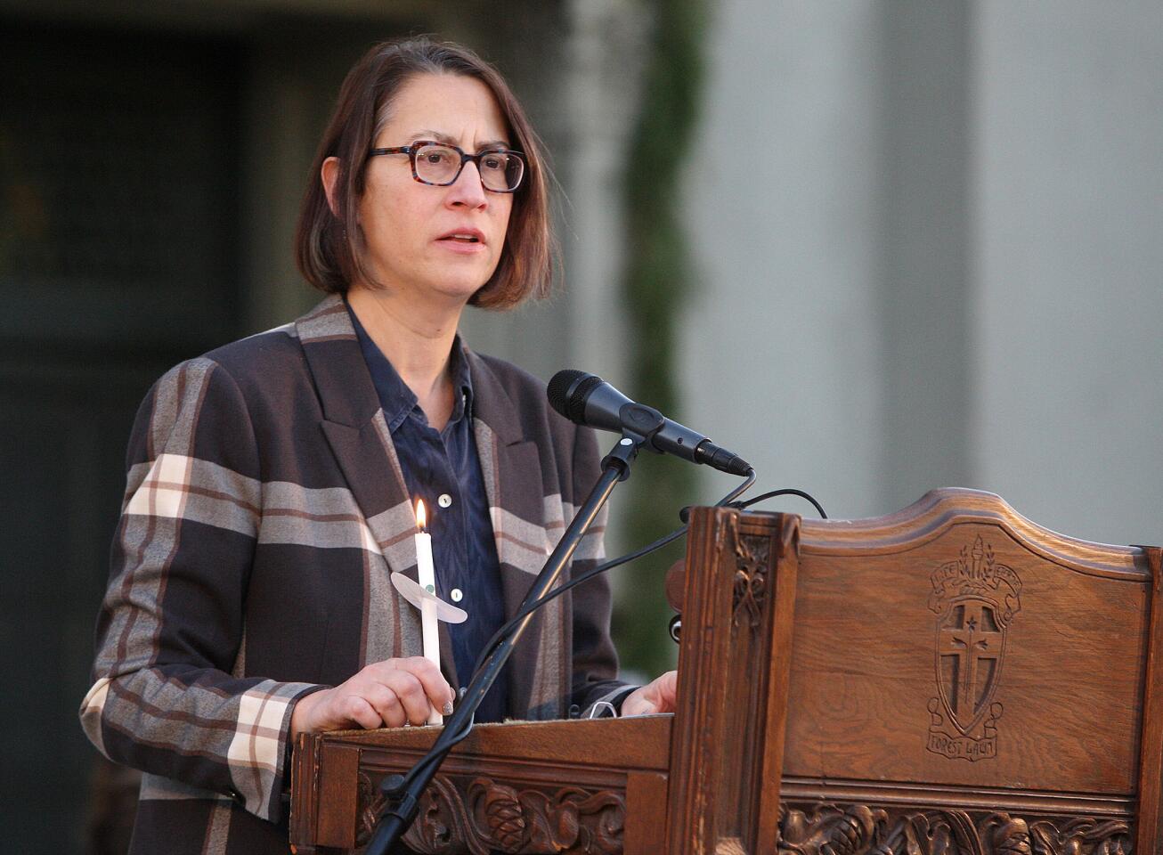 Photo Gallery: Ascencia Homeless Persons' Memorial Service in the Museum Plaza at Forest Lawn Memorial Park