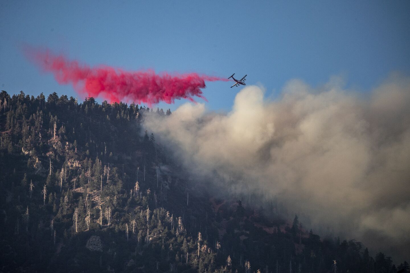San Gorgonio Mtns, Sunday, August 2, 2020 - The Apple Fire continues to burn thousands of acres North of Banning. (Robert Gauthier / Los Angeles Times)