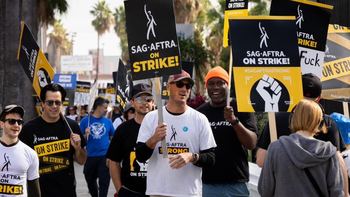SAG-AFTRA, studios end actors' strike with deal. What now? - Los Angeles Times
