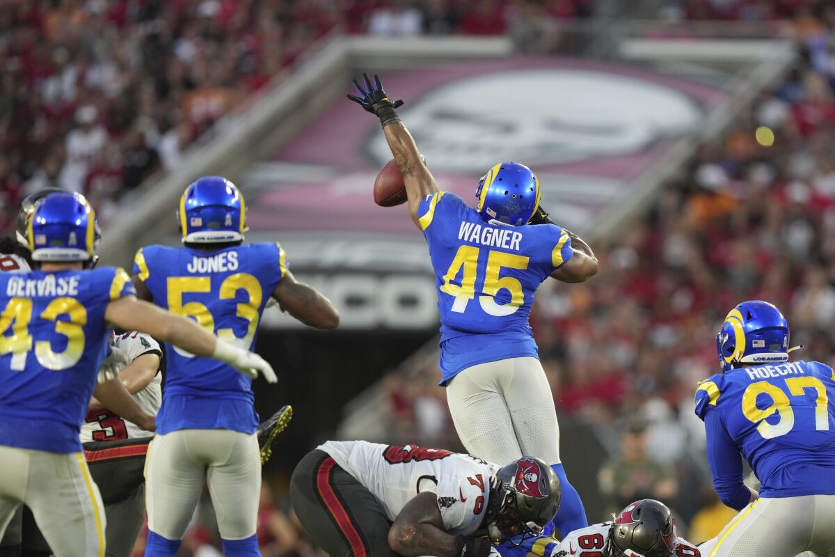 Rams linebacker Bobby Wagner (45) blocks a field goal attempt during an NFL against the Tampa Bay Buccaneers.