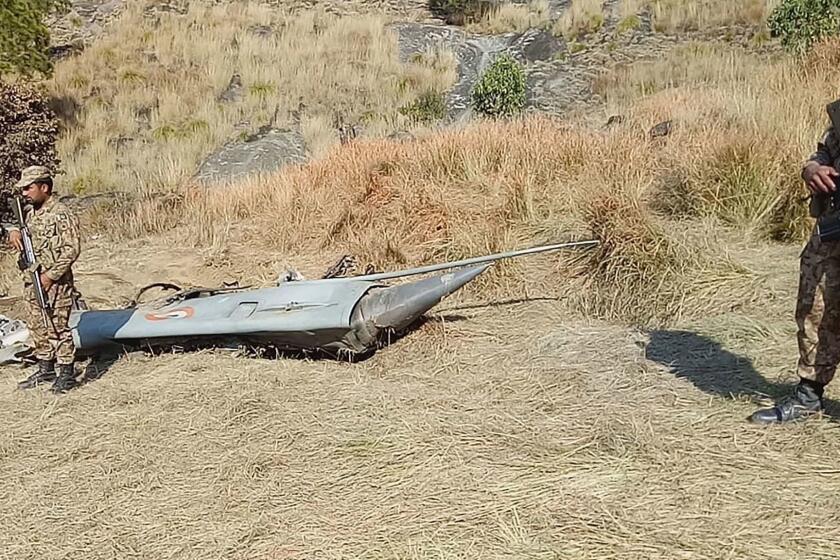 Pakistani soldiers stand next to what Pakistan says is the wreckage of an Indian fighter jet shot down in Pakistan controled Kashmir at Somani area in Bhimbar district near the Line of Control on February 28, 2019. - Pakistan and India said on Febraury 27 they had shot down each other's warplanes, in a dramatically escalating confrontation that has fuelled concerns of an all-out conflict between the nuclear-armed rivals. (Photo by STR / AFP)STR/AFP/Getty Images ** OUTS - ELSENT, FPG, CM - OUTS * NM, PH, VA if sourced by CT, LA or MoD **