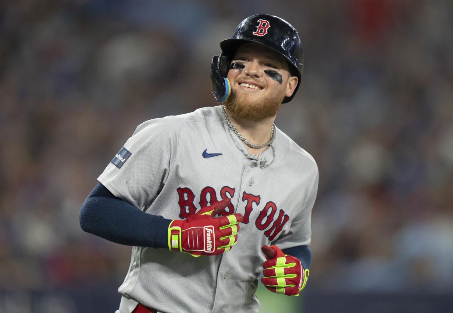 Rafael Devers, Red Sox hold off Blue Jays