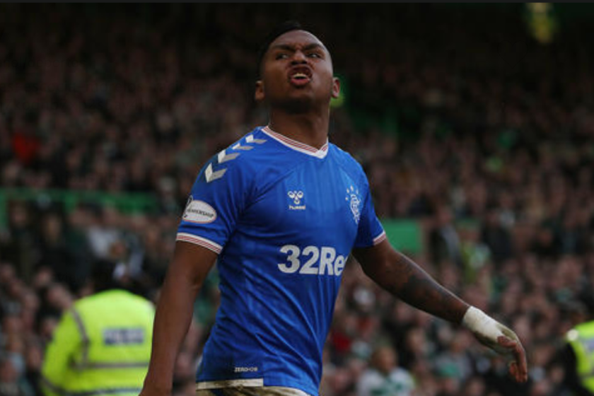 El delantero colombiano del Rangers, Alfredo Morelos, en un partido ante el Celtic el 29 de diciembre de 2019 en Glasgow, Escocia.