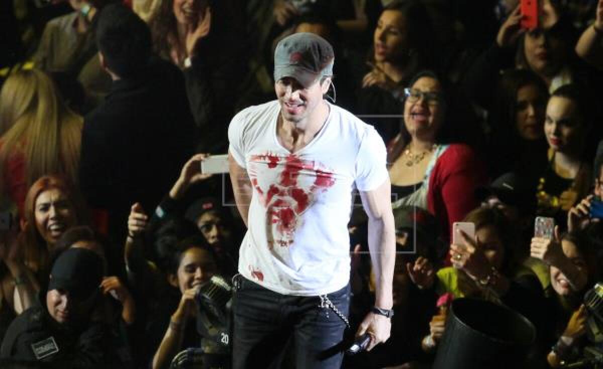 Enrique Iglesias perdió a su abuelita este domingo.