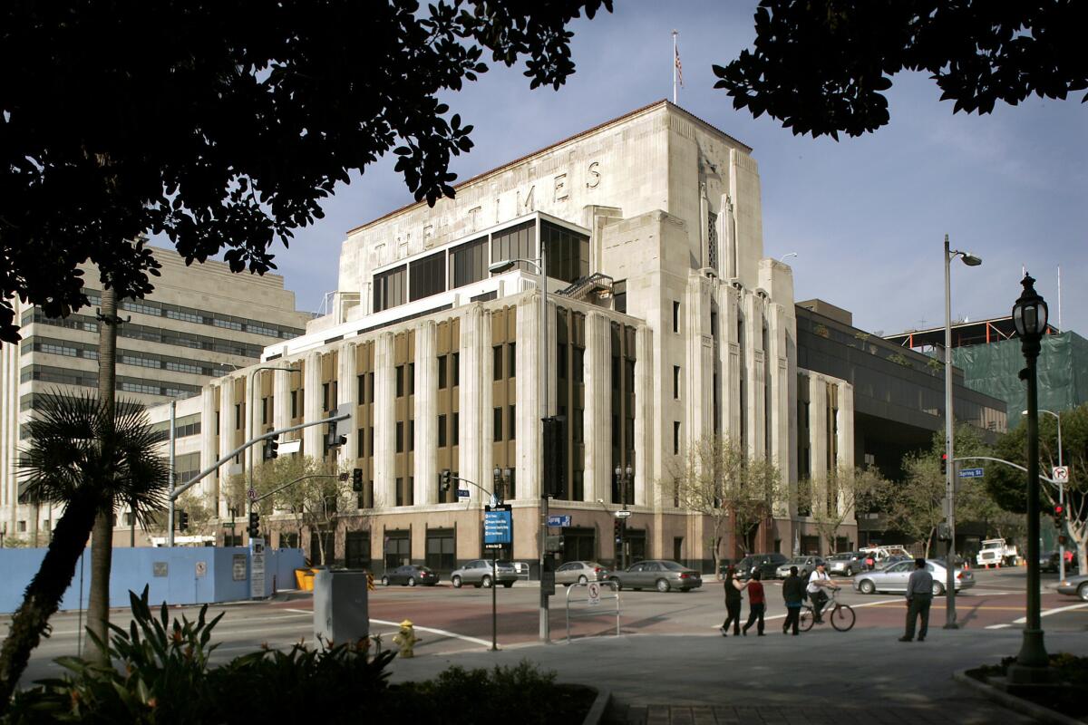 The Los Angeles Times building in 2008. The Streamline Moderne structure, part of a complex of buildings, was designed by Gordon B. Kaufmann and opened in 1935.