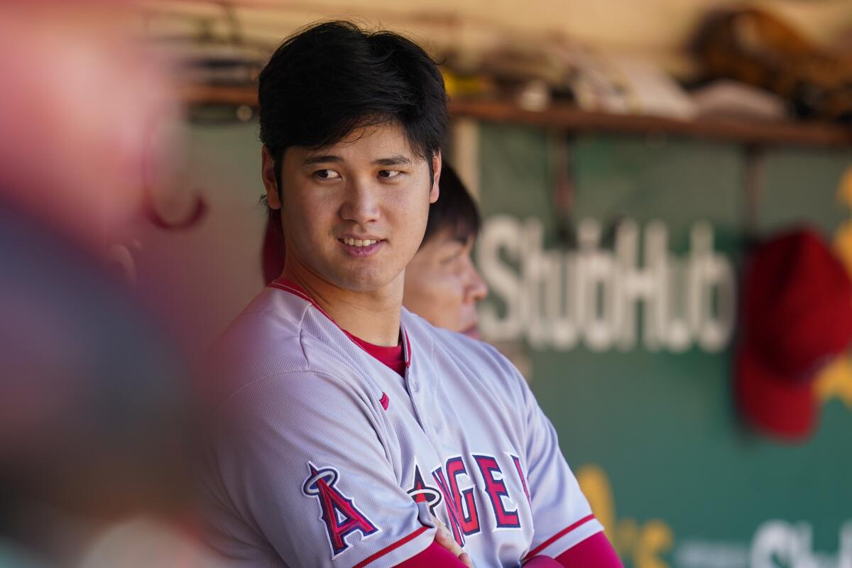 Dodgers have eyes on Shohei Ohtani, Japan's unique two-way star