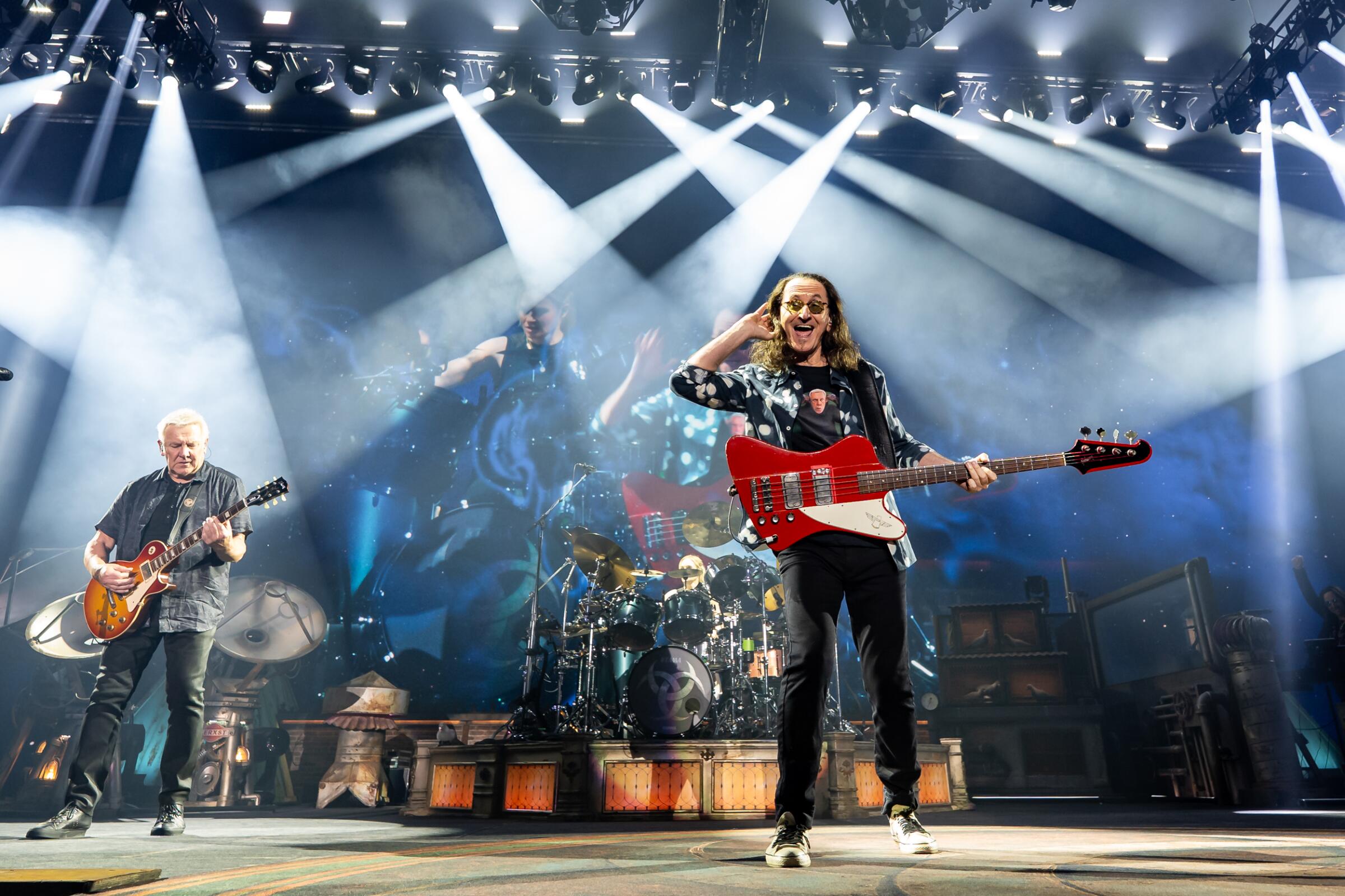Rush durante el concierto del 7 de junio del 2026 en el Kia Forum de Los Ángeles.