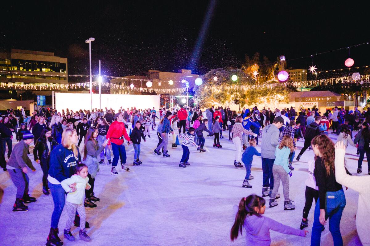 7 Best Outdoor Ice Skating Rinks in Los Angeles for Kids and Families This  Holiday Season