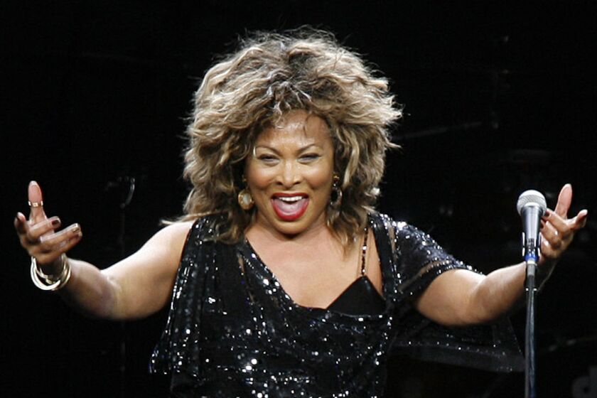 Tina Turner en un concierto en Colonia, Alemania, el 16 de enero de 2009. La cantante falleció a los 83 años, se informó el 24 de mayo de 2023. (AP Foto/Hermann J. Knippertz, archivo)