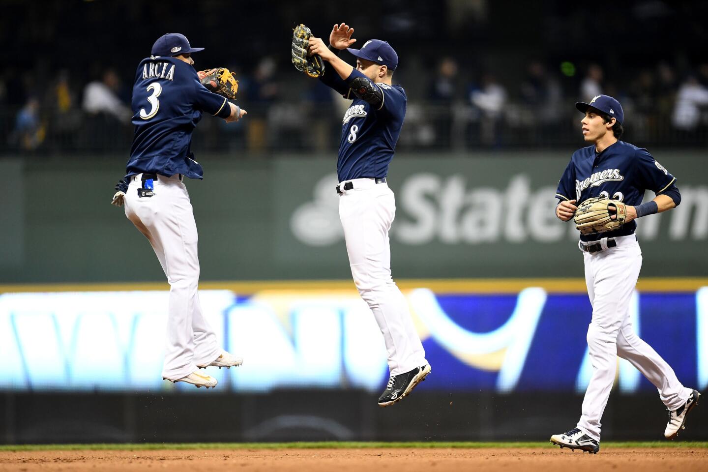 Las mejores imágenes del juego 1 de la serie Dodgers-Cerveceros