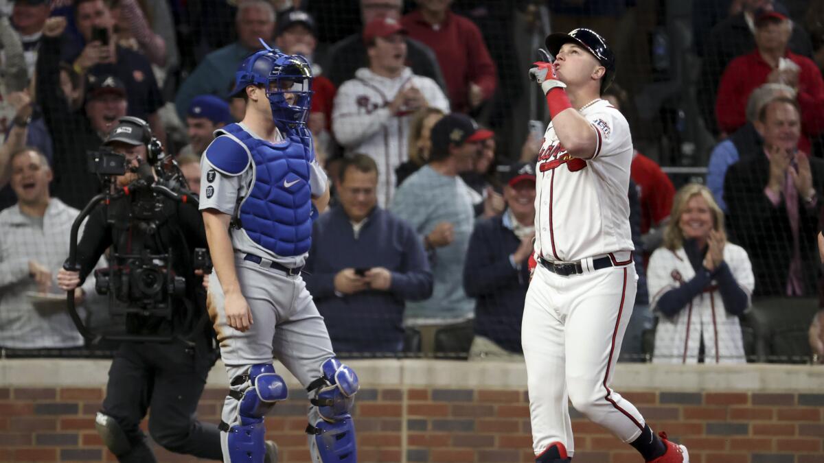 Dodgers lose to Atlanta Braves on walk-off in NLCS Game 2 - Los Angeles  Times